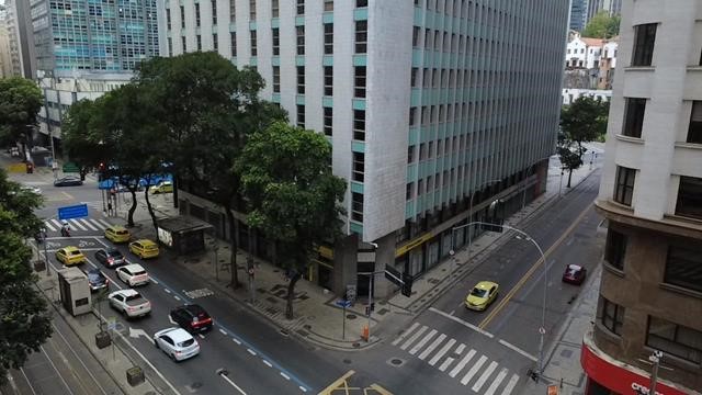 Venda com locação simultânea