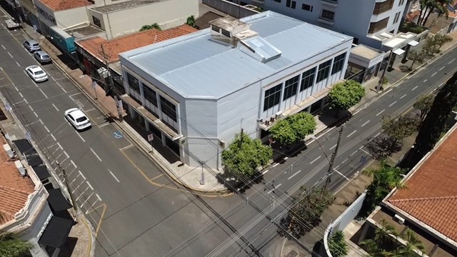 Venda com locação simultânea