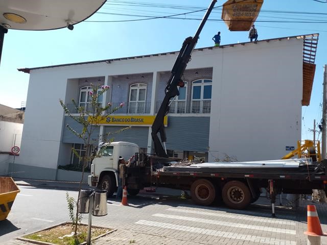 Venda com locação simultânea