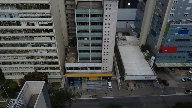 Venda com locação simultânea